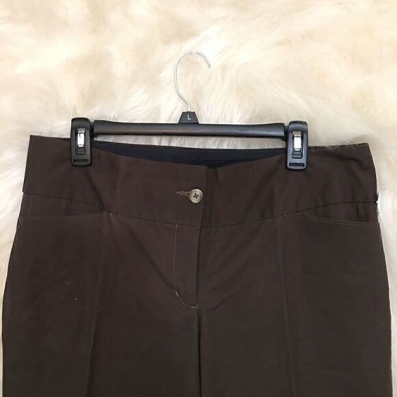 Express Design Flat waist fitted flare khaki pants - Picture 3 of 5